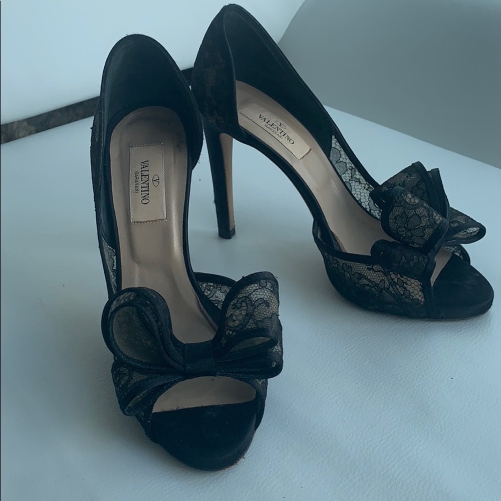 Valentino black lace heals